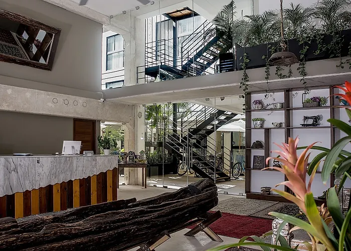 Hotel Sunday 52, 4*